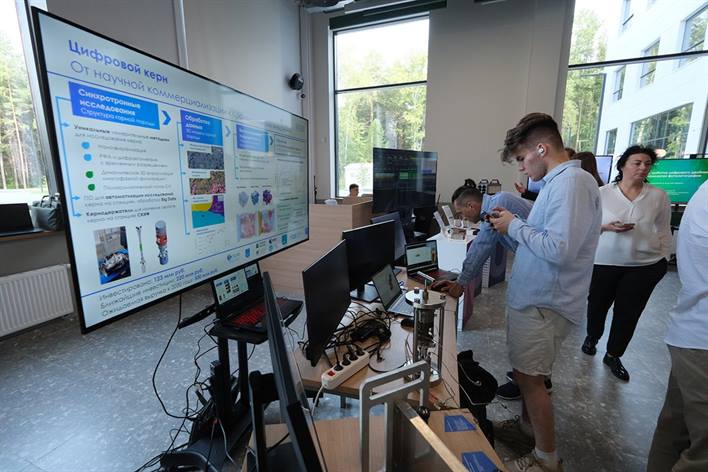 Фото (с) Правительство Новосибирской области