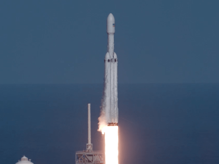 SpaceX вывела на орбиту первую группу разведспутников для правительства США