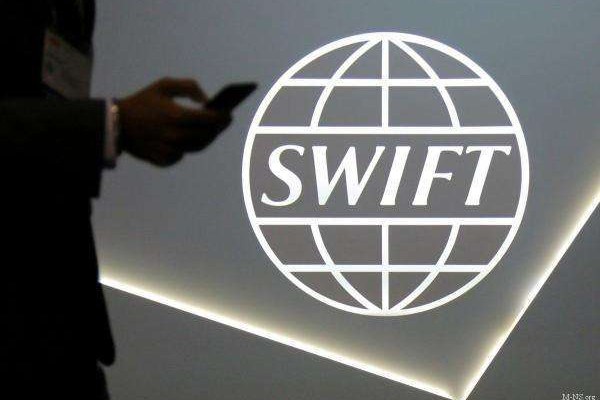 Россия отказалась от SWIFT для расчётов в юанях — эксперты