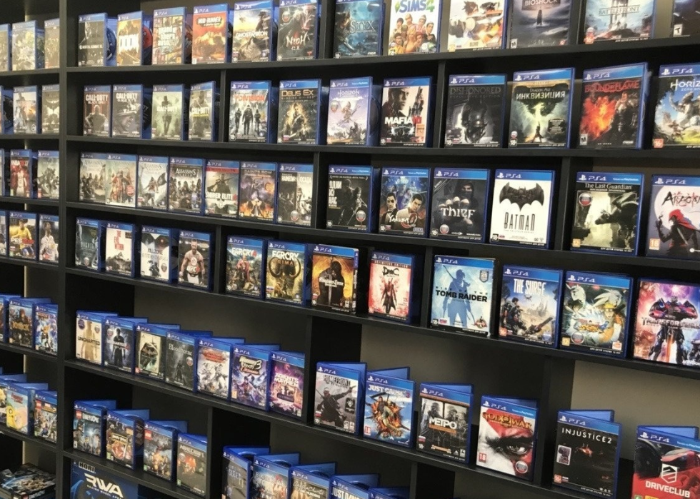 Продажи видеоигр сократились вчетверо из-за контрафакта – СМИ