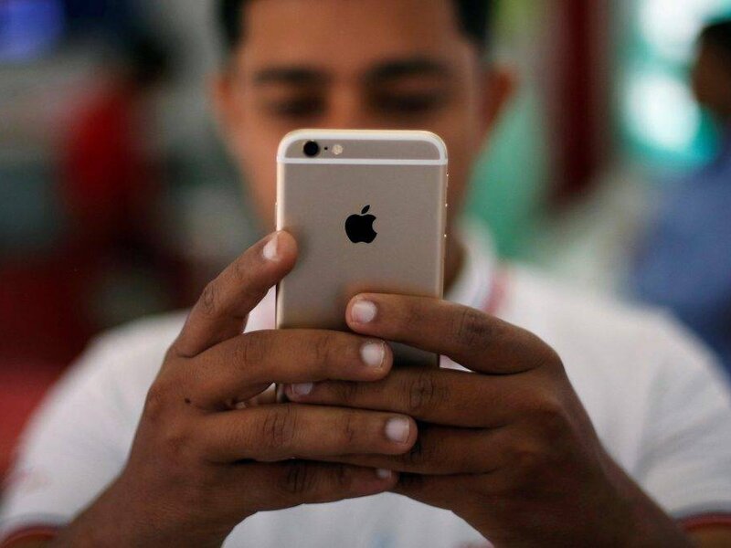 В Индии начато расследование жалоб на взлом iPhone оппозиционеров