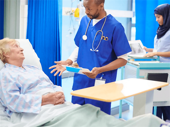 Репутация Palantir угрожает контракту на создание ИИ-платформы для британских врачей – СМИ