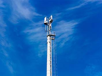 Госдума приняла закон об обязанности операторов приостанавливать услуги связи по требованию ФСБ