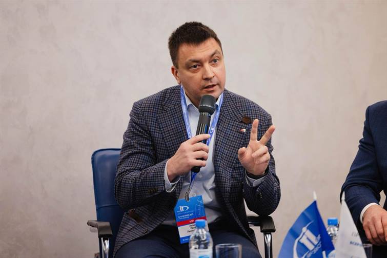 Ренат Лашин. Фото (с) ЭЦЭГ